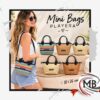 Mini bag cartera playera de rafia tejida canasto de mano con correa larga cruzada morral 18x26 cm asas de mano negras etiqueta frontal tonos beige natural suela y a rayas accesorios de moda verano marroquineria regalería venta mayorista MB Comercializa.