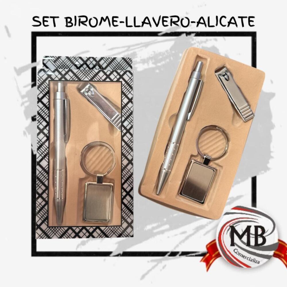Set de regalo ejecutivo compuesto por bolígrafo plateado, llavero metálico cuadrado y alicate de precisión a juego. Producto mayorista de MB Comercializa con despacho en 48 horas a toda Argentina. Fotografía de catálogo sobre fondo blanco.