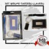 Set de regalo empresarial con tarjetero metálico, bolígrafo con detalles plateados y llavero a juego. Producto mayorista de MB Comercializa con despacho en 48 horas a toda Argentina. Fotografía de catálogo