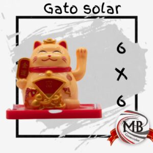 Adorno decorativo de la suerte con movimiento solar de 6x6 cm en color dorado, amuleto para comercio y hogar con panel de energía solar integrado. Venta mayorista en Argentina por MB Comercializa con distribución nacional.