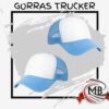 Gorras trucker combinadas celeste y blanco con red. Indumentaria promocional para eventos en Argentina. Distribución mayorista por MB Comercializa con stock disponible, precios directos y despachos rápidos en 48 horas.