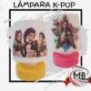 ​"Lámpara K-Pop decorativa con luz LED a pilas. Artículos de Fanmade coreano por mayor en toda Argentina a través de MB Comercializa. Distribuidor mayorista de iluminación temática y bazar."