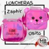 Lonchera térmica infantil diseño osito rosa con acabado metalizado y orejitas. Ideal para viandas escolares. Venta por mayor en toda Argentina exclusivamente a través de MB Comercializa. Proveedor mayorista de artículos de bazar y librería con envío nacional.