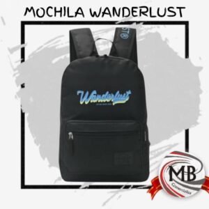 ​Mochila urbana negra reforzada con bolsillo frontal con cierre, diseño juvenil para distribución mayorista en Argentina.