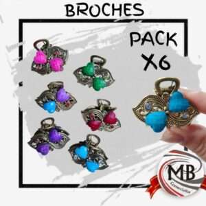 Distribución mayorista de broches para cabello con corazones de colores y detalles en strass. Accesorios de moda por mayor en Argentina con despacho rápido 48hs. Precios competitivos directos de MB Comercializa para revendedores y locales.