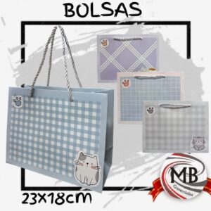 Bolsas de cartón horizontales de 23x18cm para regalo con patrón de cuadrícula y aplique de gatito kawaii de MB Comercializa. Proveedor mayorista de empaques con despacho rápido en 24 horas y envíos a toda la Argentina por Correo Argentino.