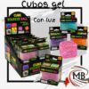 Cubos de gel squishy con luz led cube squeeze ball juguete antiestres sensorial transparente con brillos y purpurina colores surtidos caja exhibidora jugueteria venta mayorista MB Comercializa.