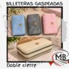 Billetera para dama gaspeada doble cierre perimetral ecocuero textura jaspeada suave aplique flor dorada compartimentos organizadores marroquineria accesorios de moda regalería venta mayorista MB Comercializa.